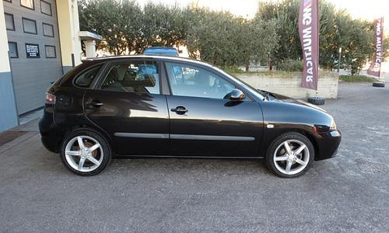 Seat Ibiza 5P 1.4 16...