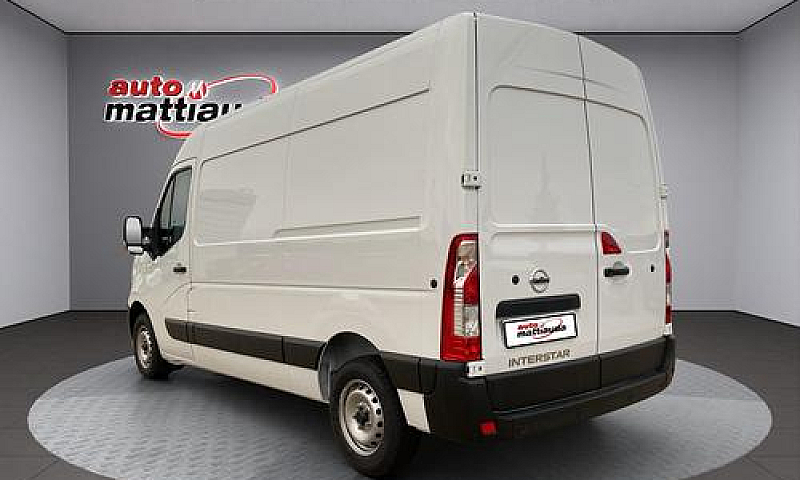 Nissan Interstar Ace...