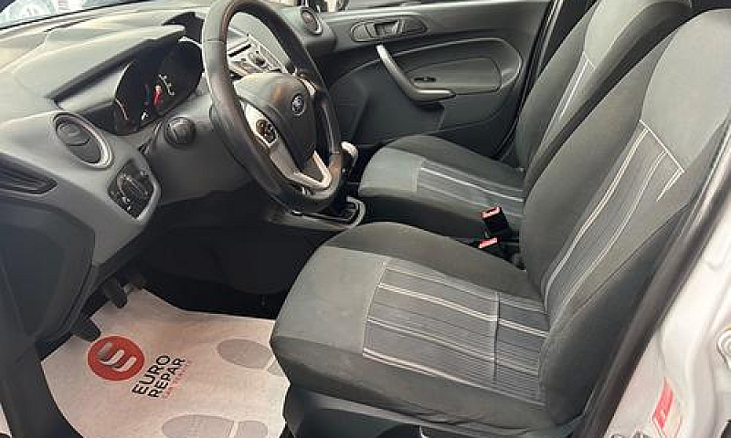 Ford Fiesta 1.2 Benz...