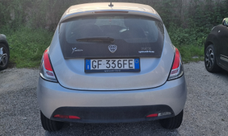 Lancia Ypsilon 2021...