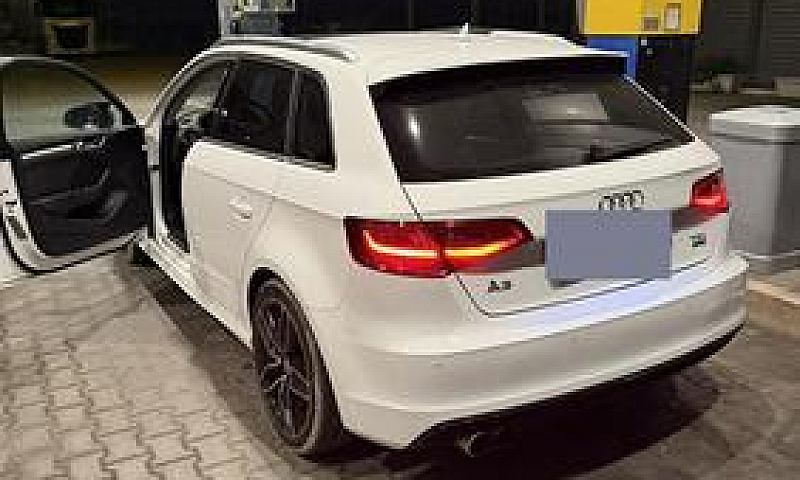 Audi A3...