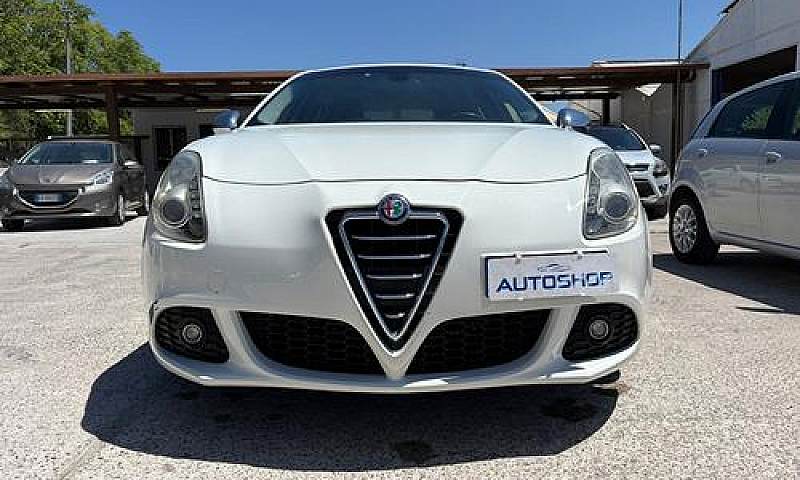 Alfa Romeo Giulietta...