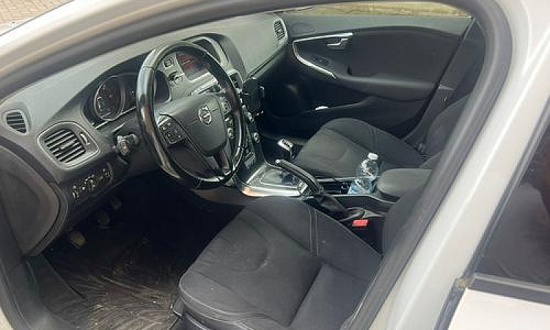 Volvo V40 Anno 2018 ...