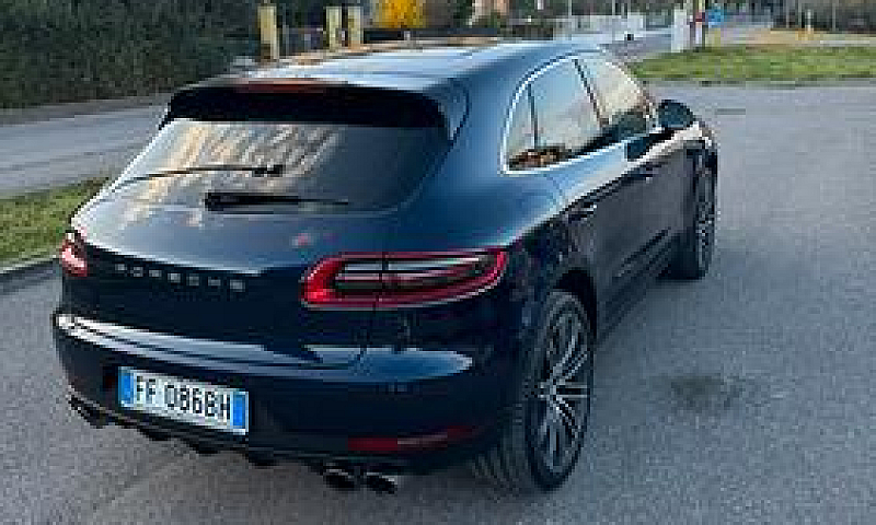 Porsche Macan...