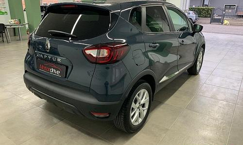 Renault - Captur - T...