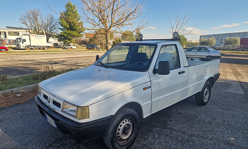 Fiat Fiorino Pick Up...