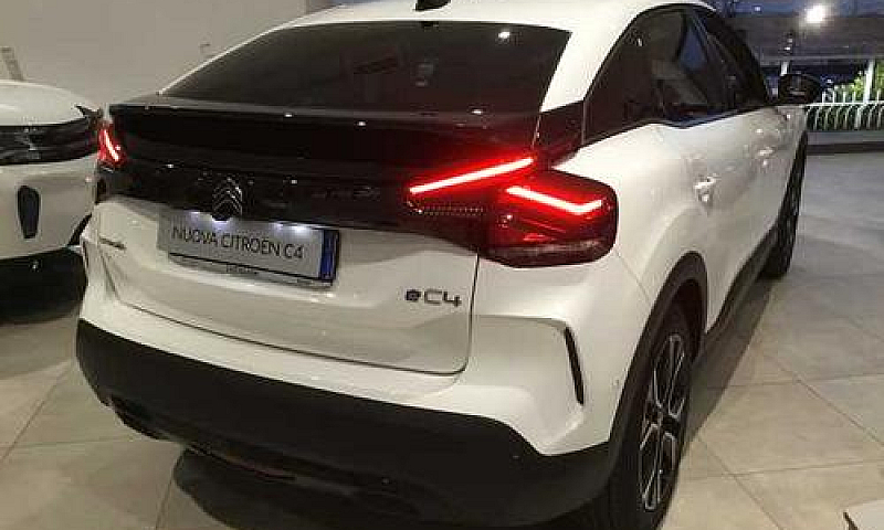 Citroen Ë-C4 Shine M...