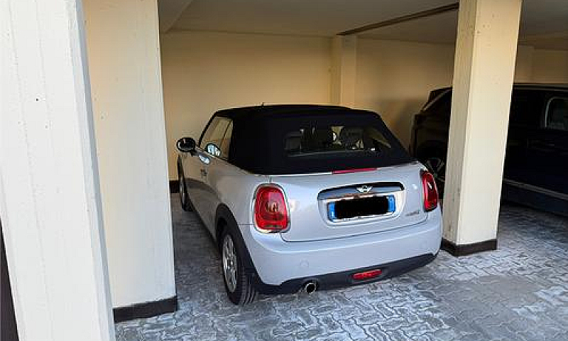 Mini Cooper Cabrio...