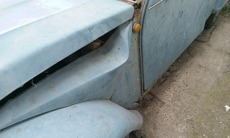 Citroen 2Cv 600 Spec...