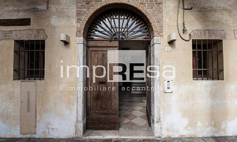 Palazzo - Treviso...