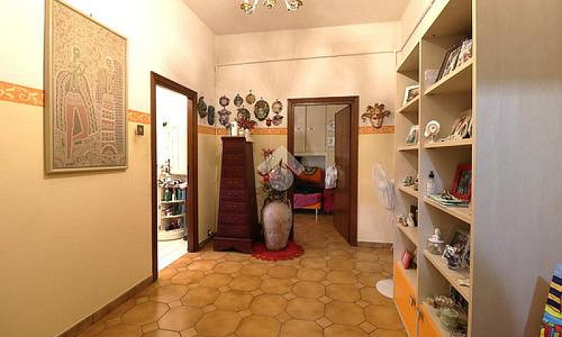 3 Locali A Terni...