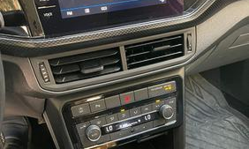 Volkswagen T-Cross -...