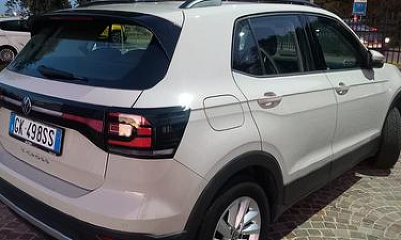 Volkswagen T-Cross 1...