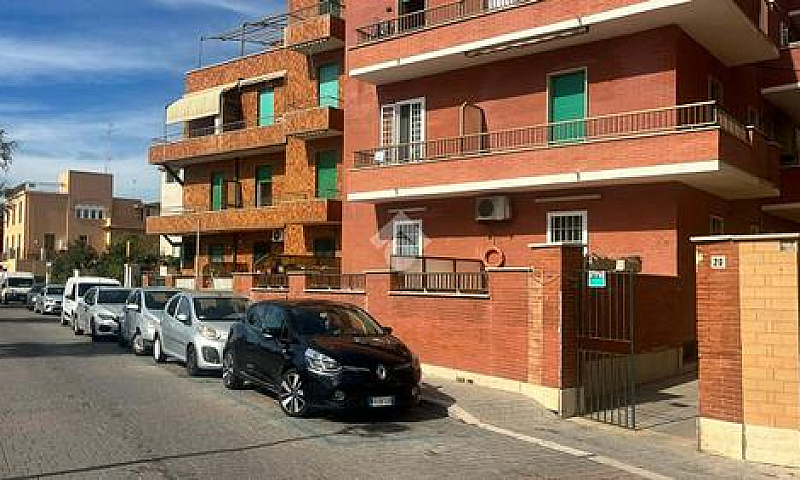 3 Locali A Ladispoli...