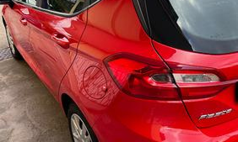 Ford Fiesta 7ª Serie...
