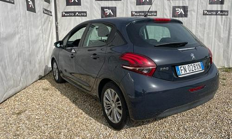 Peugeot 208 Puretech...