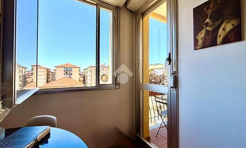 4 Locali A Albenga...