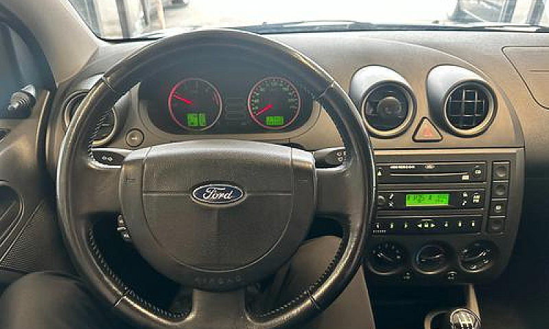 Ford Fiesta 5ª Serie...