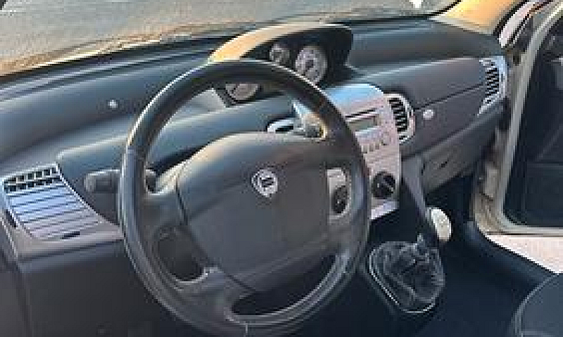 Lancia Ypsilon 1.2 O...