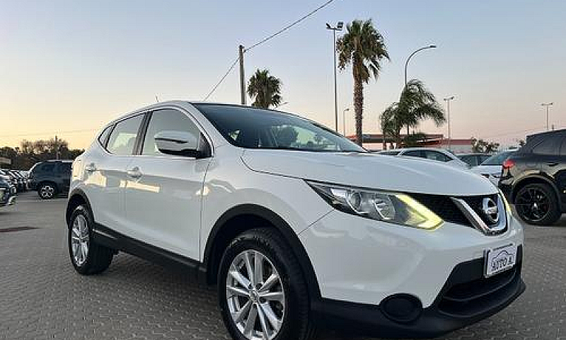 Nissan Qashqai 1.5 D...
