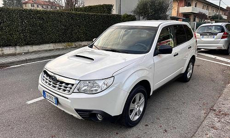 Subaru Forester 2.0X...