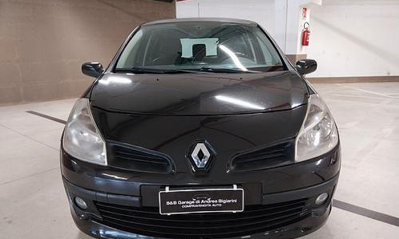 Renault Clio 1.5 Dci...