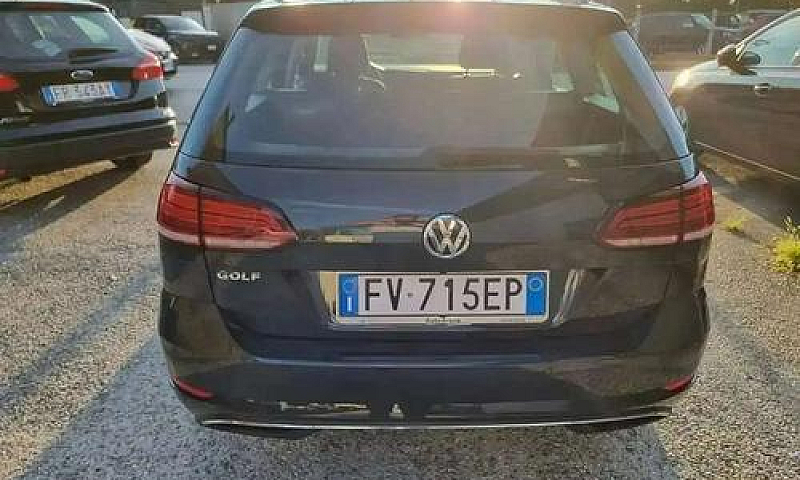 Volkswagen Golf Vari...