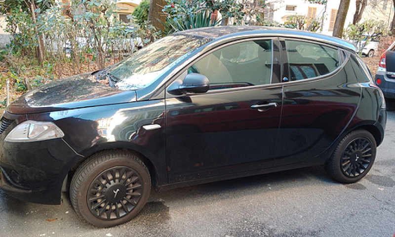 Lancia Ypsilon Gpl...