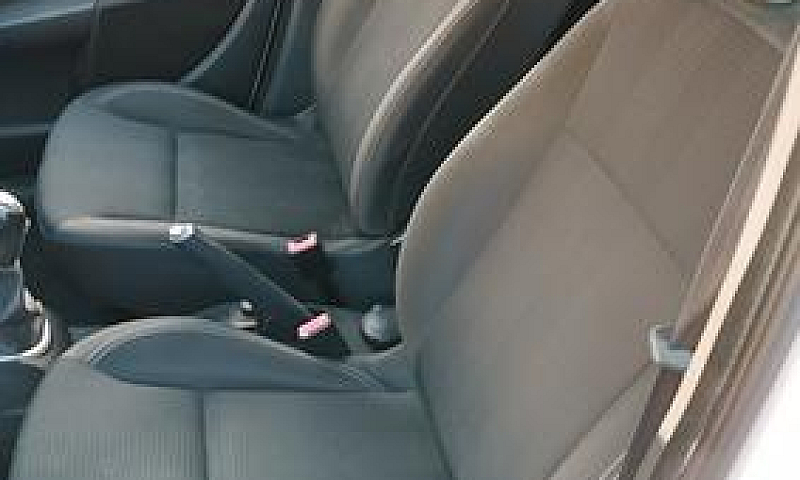 Renault Clio 1.5 Dci...