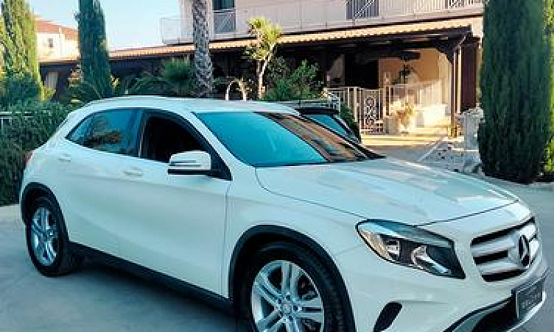 Mercedes-Benz Gla 22...
