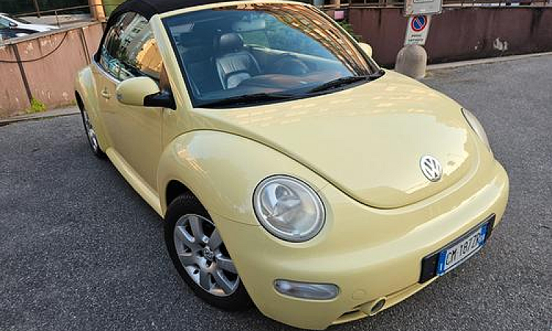 Volkswagen New Beetl...