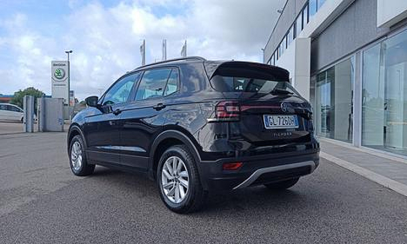 Volkswagen T-Cross 1...