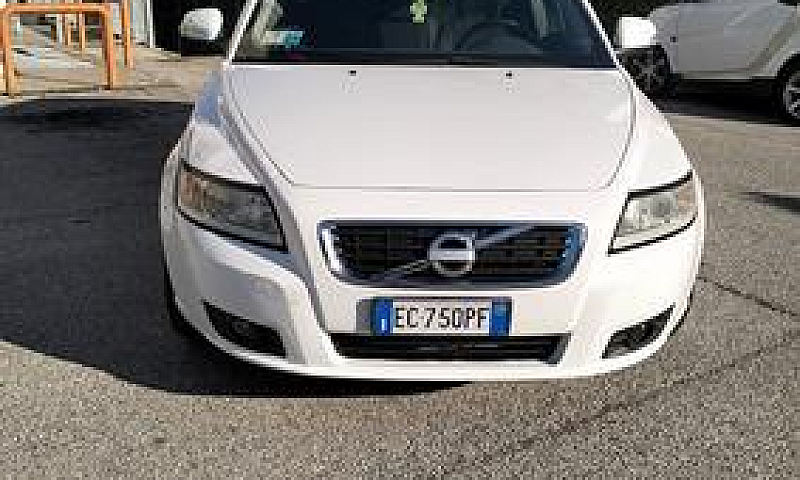Volvo V50 Drive Pola...
