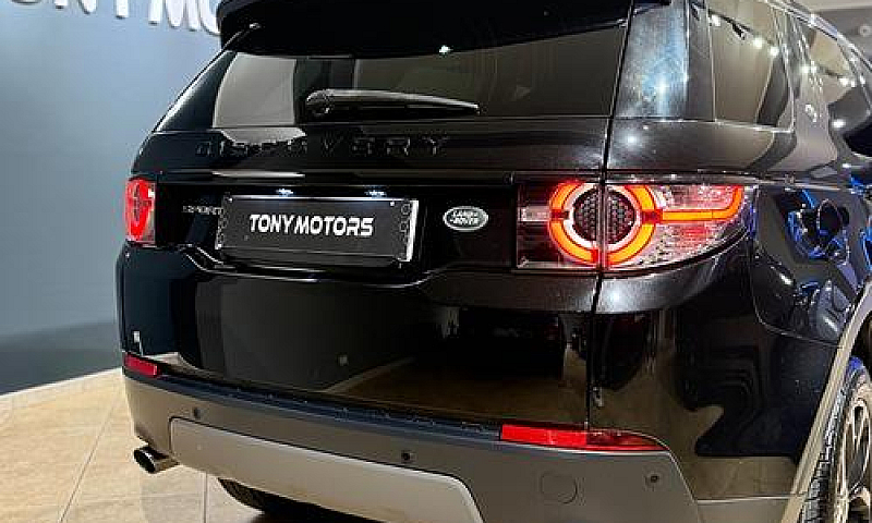 Land Rover Discovery...
