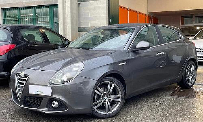 Alfa Romeo Giulietta...