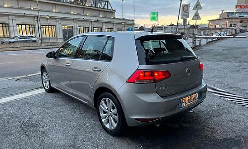 Volkswagen Golf 7...