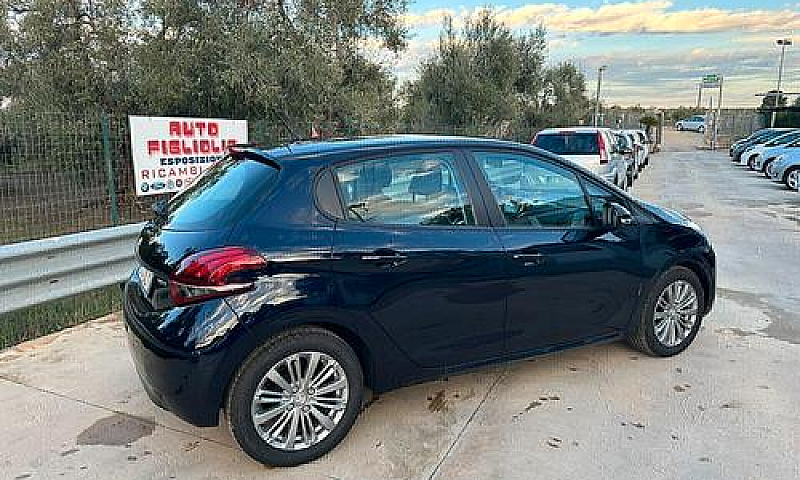 Peugeot 208 Bluehdi ...