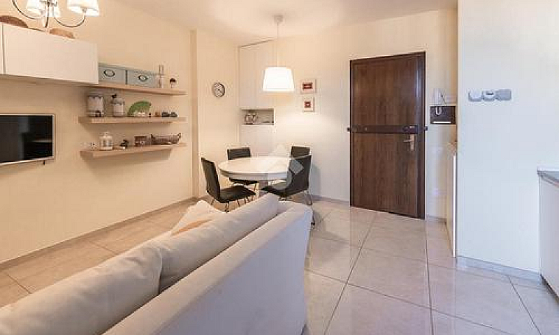 2 Locali A San Felic...