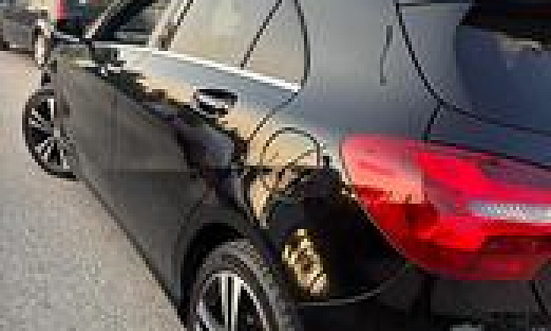 Vende Mercedes Class...