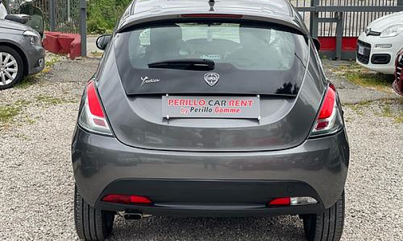 Lancia Ypsilon 1.2 6...