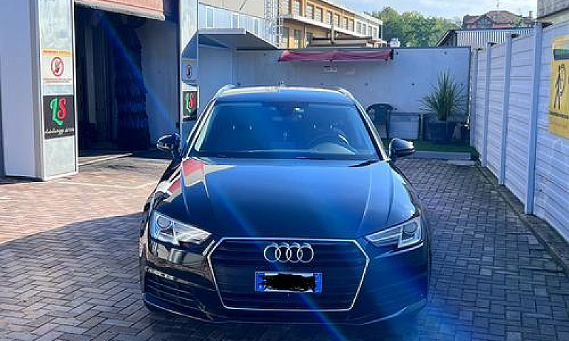 Audi A 4 Avant Stron...