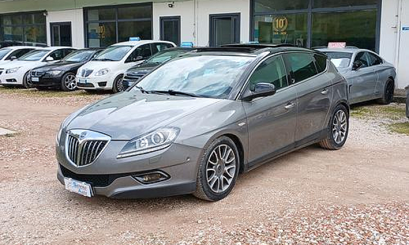 Lancia Delta 1.6 Mjt...