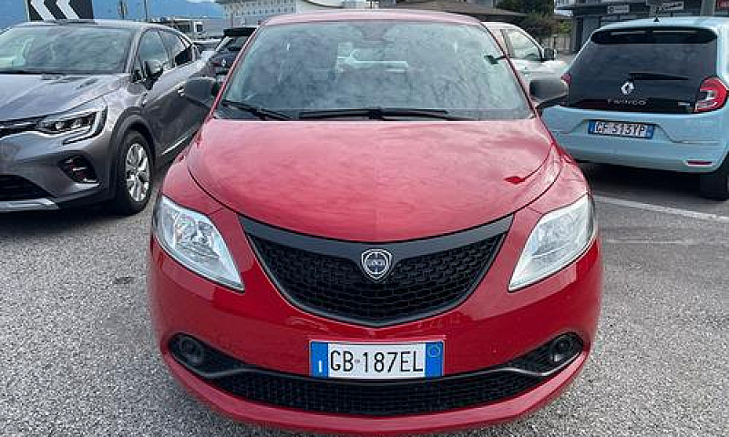 Lancia Ypsilon 1.0 F...