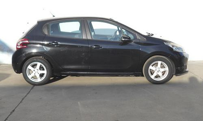 Peugeot 208 82 5P Ac...
