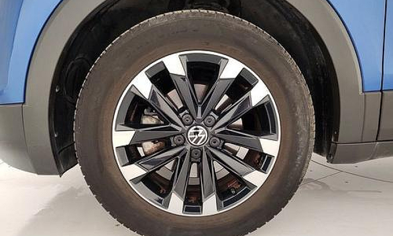Volkswagen T-Cross 1...