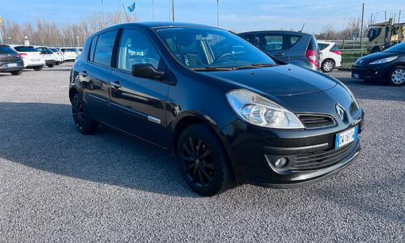 Renault Clio 1.2 Ben...