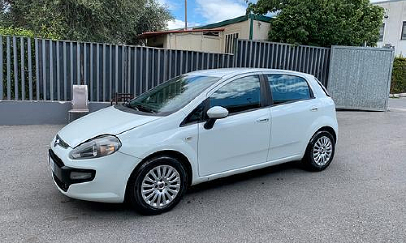 2011 Fiat Punto Evo ...