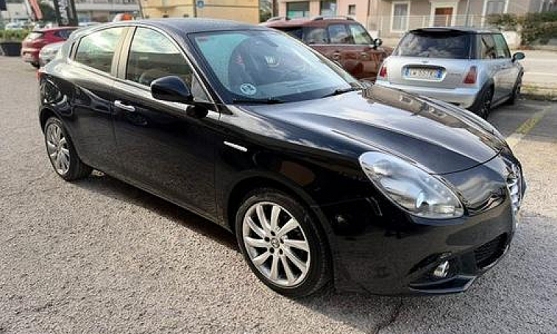Alfa Romeo Giulietta...