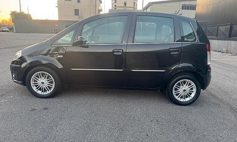 Lancia Musa 1.3 Mjt ...