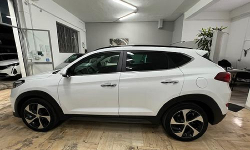 Hyundai Tucson 1.7 C...